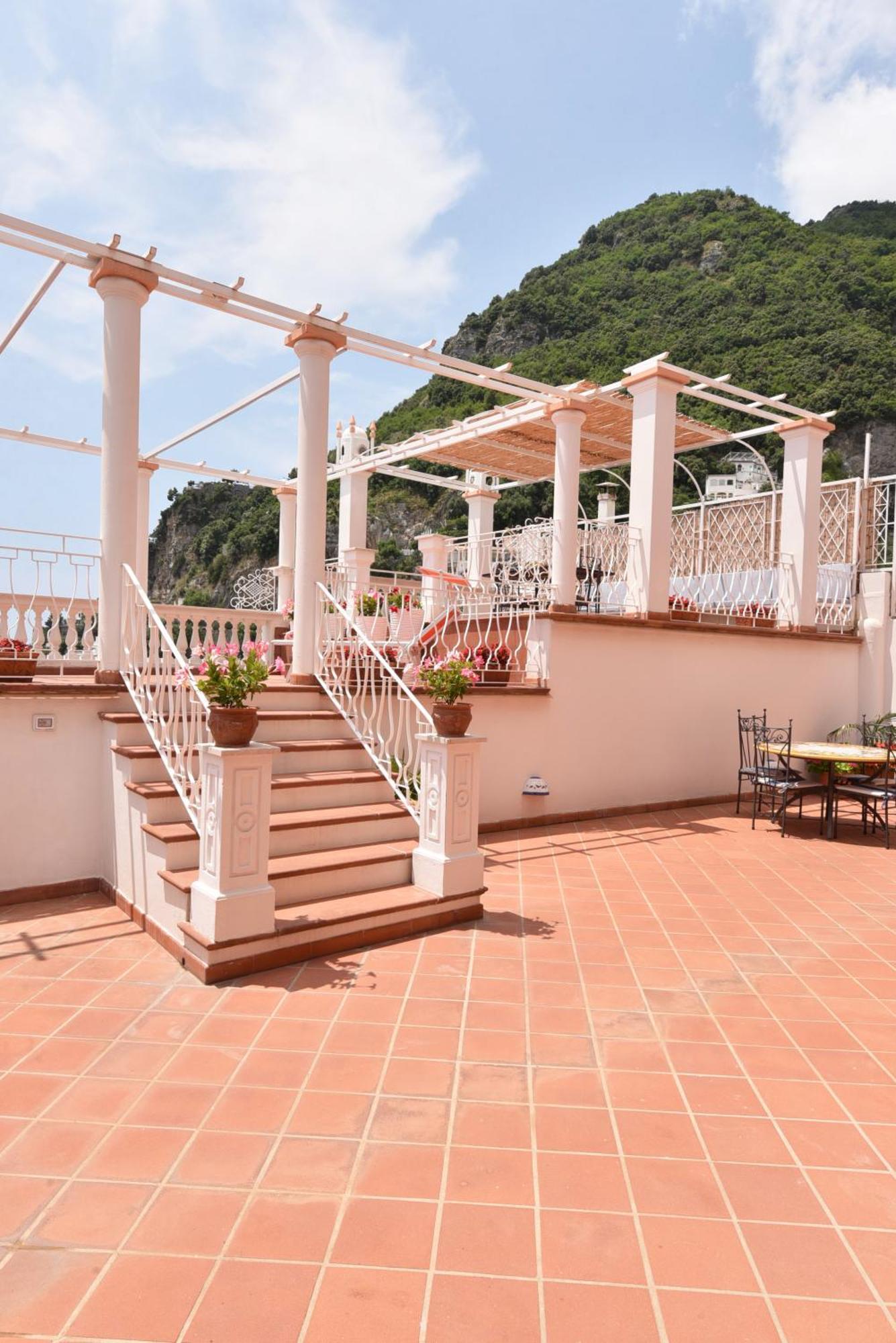 Villa Sunshine Positano Room Exteriör bild